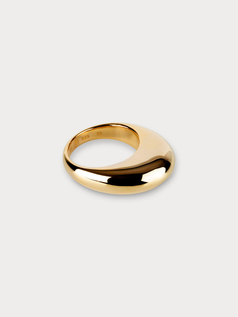 The Curve Ring