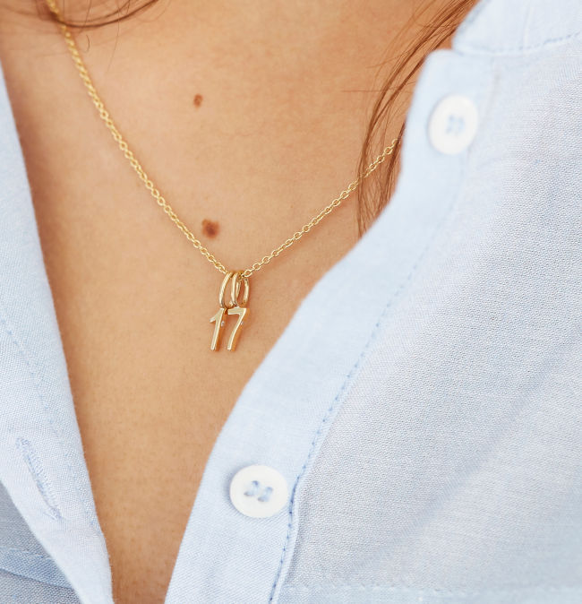 My T 18K Gold Pendant w. Diamond