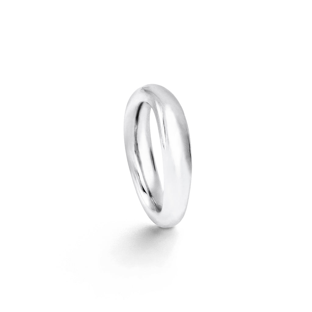 Love 4 18K White Gold Ring