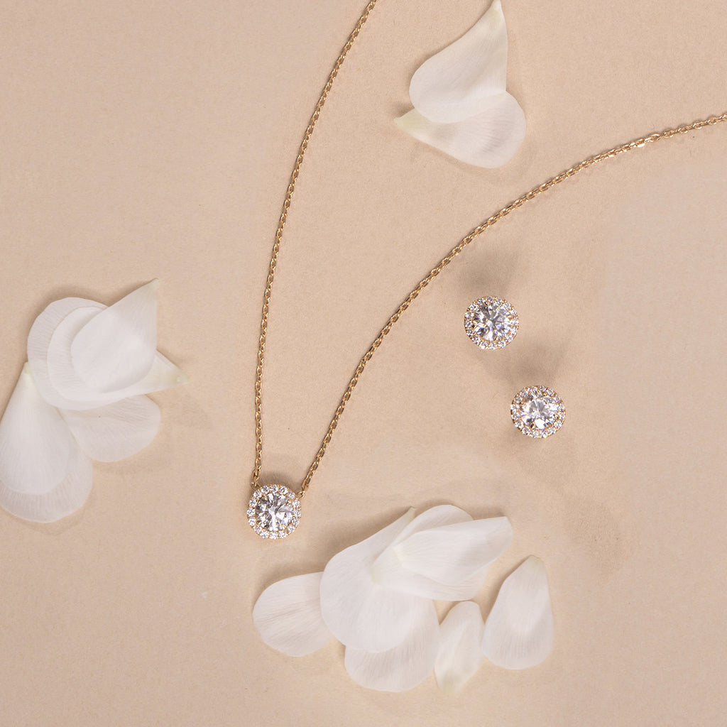 Brilliant Round Halo 14K Gold Necklace w. Lab-Grown Diamonds