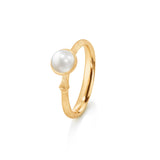 Lotus Tiny 18K Gold Ring w. Pearl