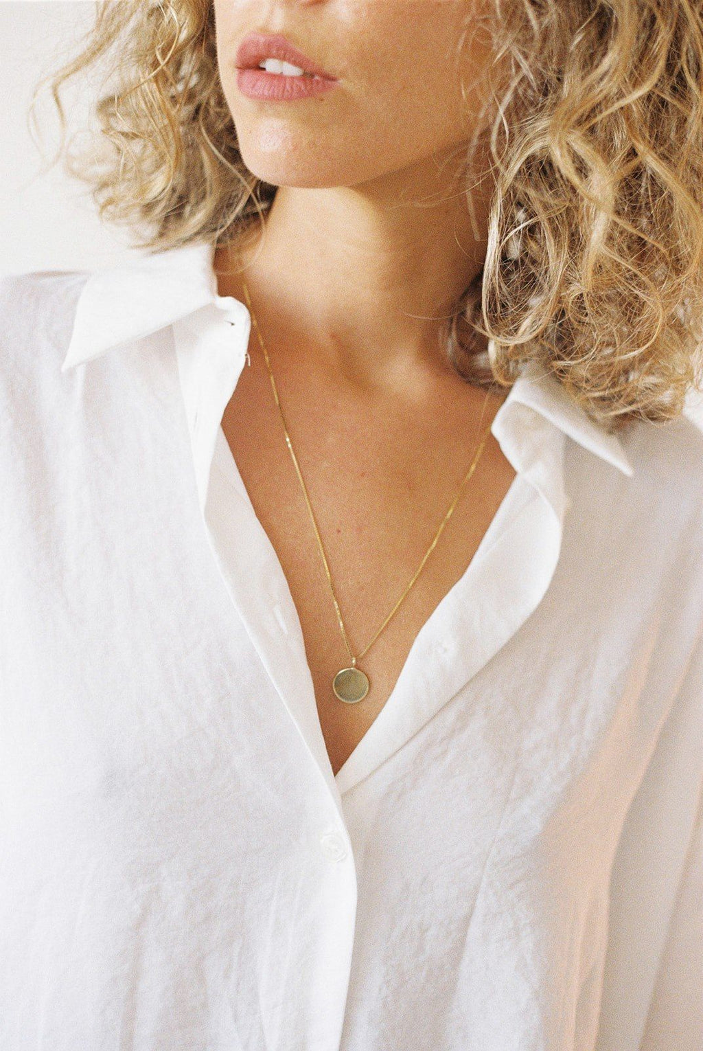 Easy Round 18K Gold Pendant