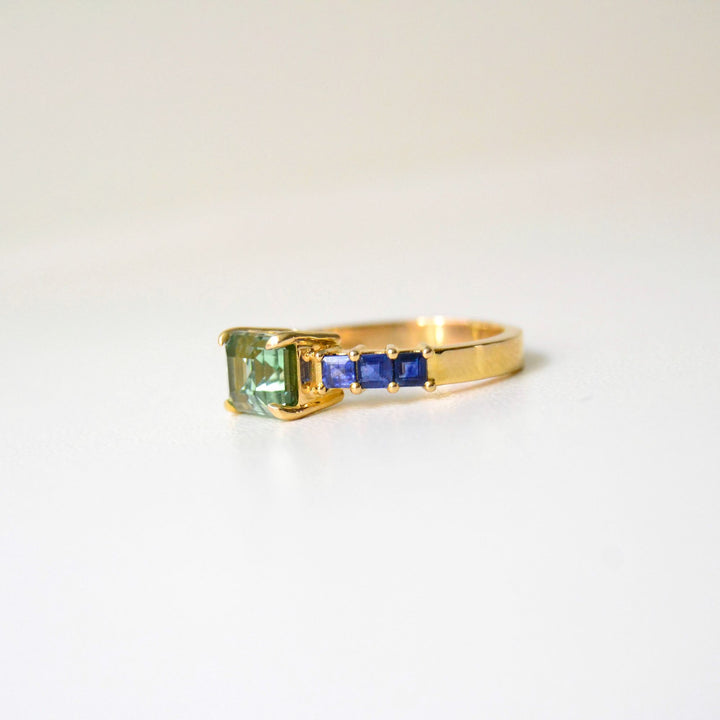 Daraya 18K Gold Ring w. Tourmaline & Sapphires