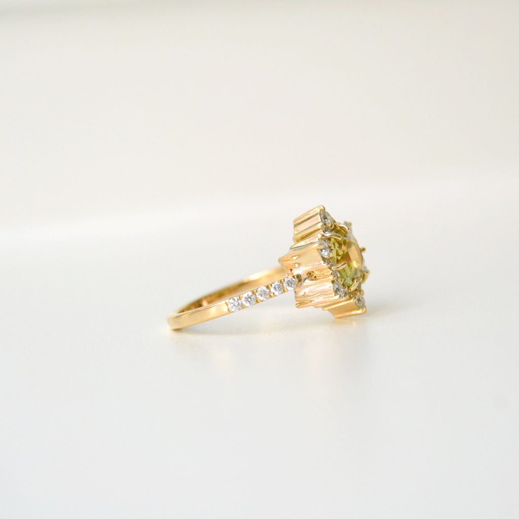 Piyali 18K Gold Ring w. Sapphire & Diamonds