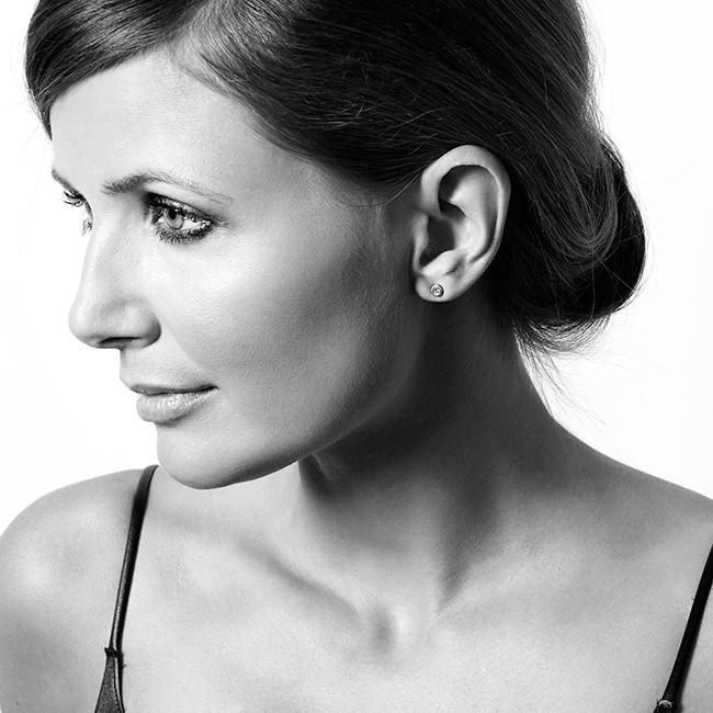 Mini Glory 18K Gold Studs w. Diamonds