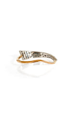 Big Irregular Wife 18K Gold Ring w. Diamonds