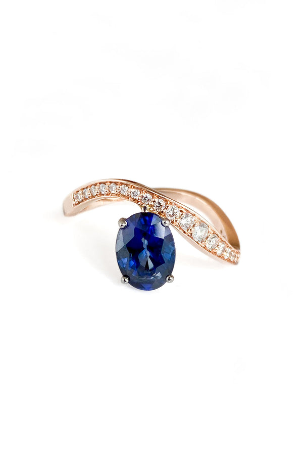 Blue Wave Goldring aus 18K I Diamanten und Saphir