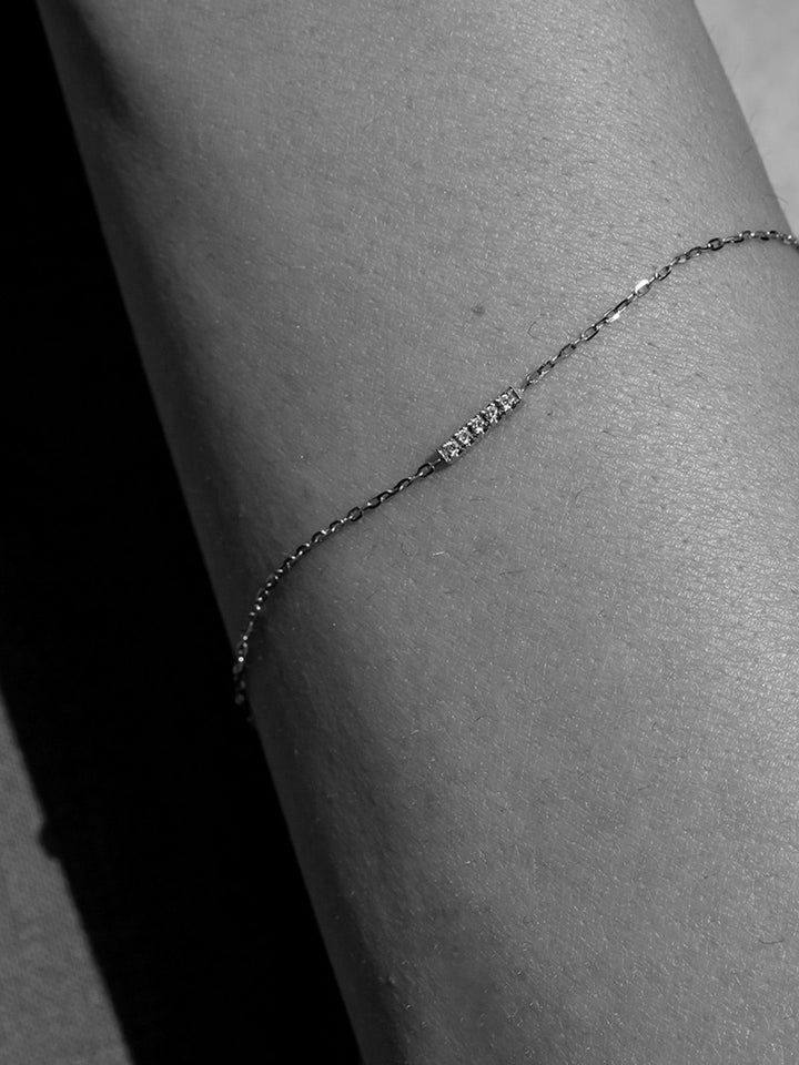 Diamond Line 0.025 14K Gold Bracelet w. Diamonds