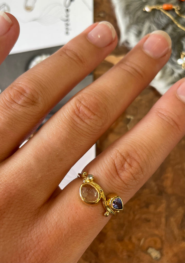 Seafire 18K & 22K Guld Ring m. Safir & Diamant