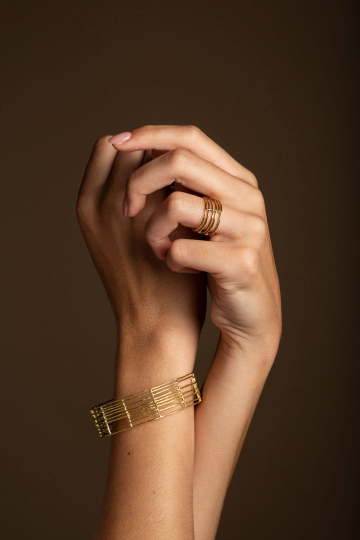 Carole Chiotasso | The Pyrgi 18K Gold Bangle