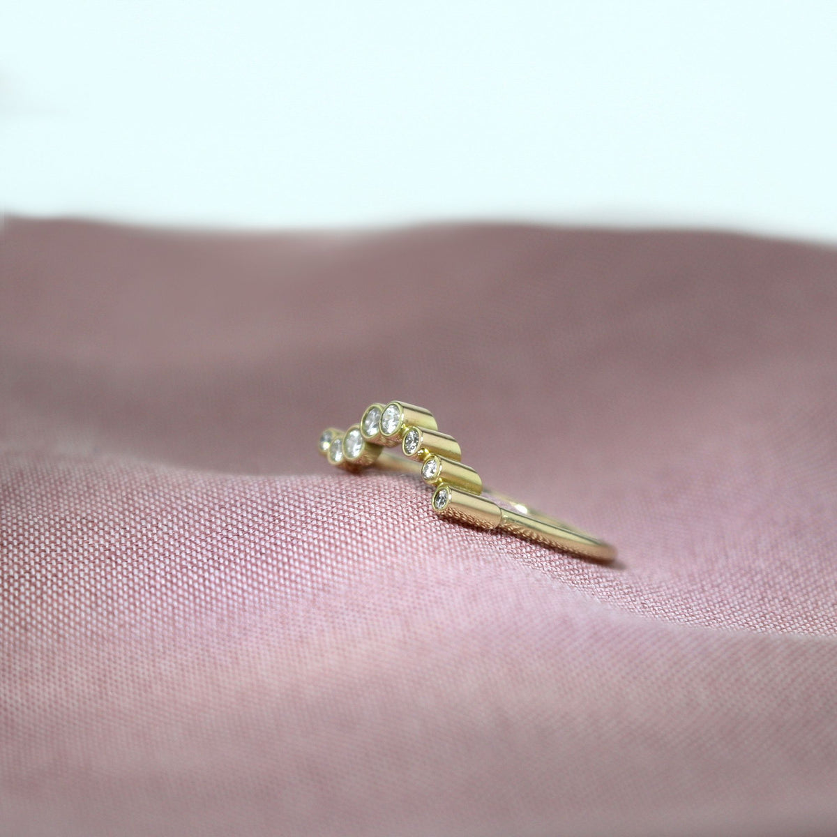 Miss Charlotte Gold 18K Gold Ring w. Diamonds
