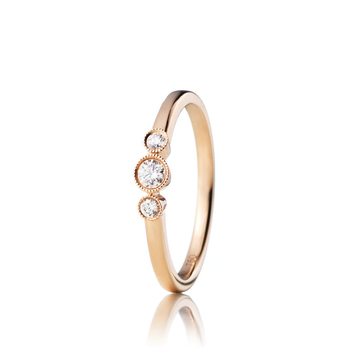 Unity Goldring aus 18K Rosegold- oder Weißgold I Diamanten