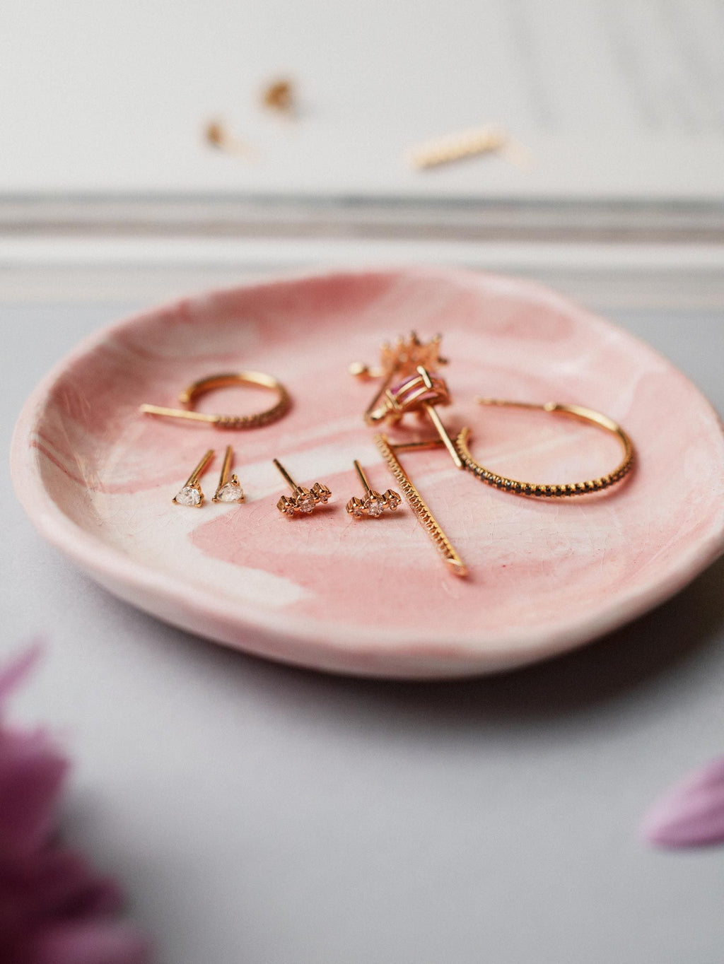 Tiny Brigitte Ohrstecker 18K Gold, Weißgold oder Rosegold I Diamanten I Single 