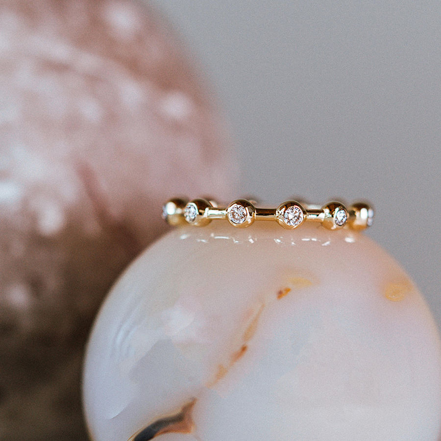 Cosmic Infinity 18K Gold Ring w. Lab-Grown Diamonds