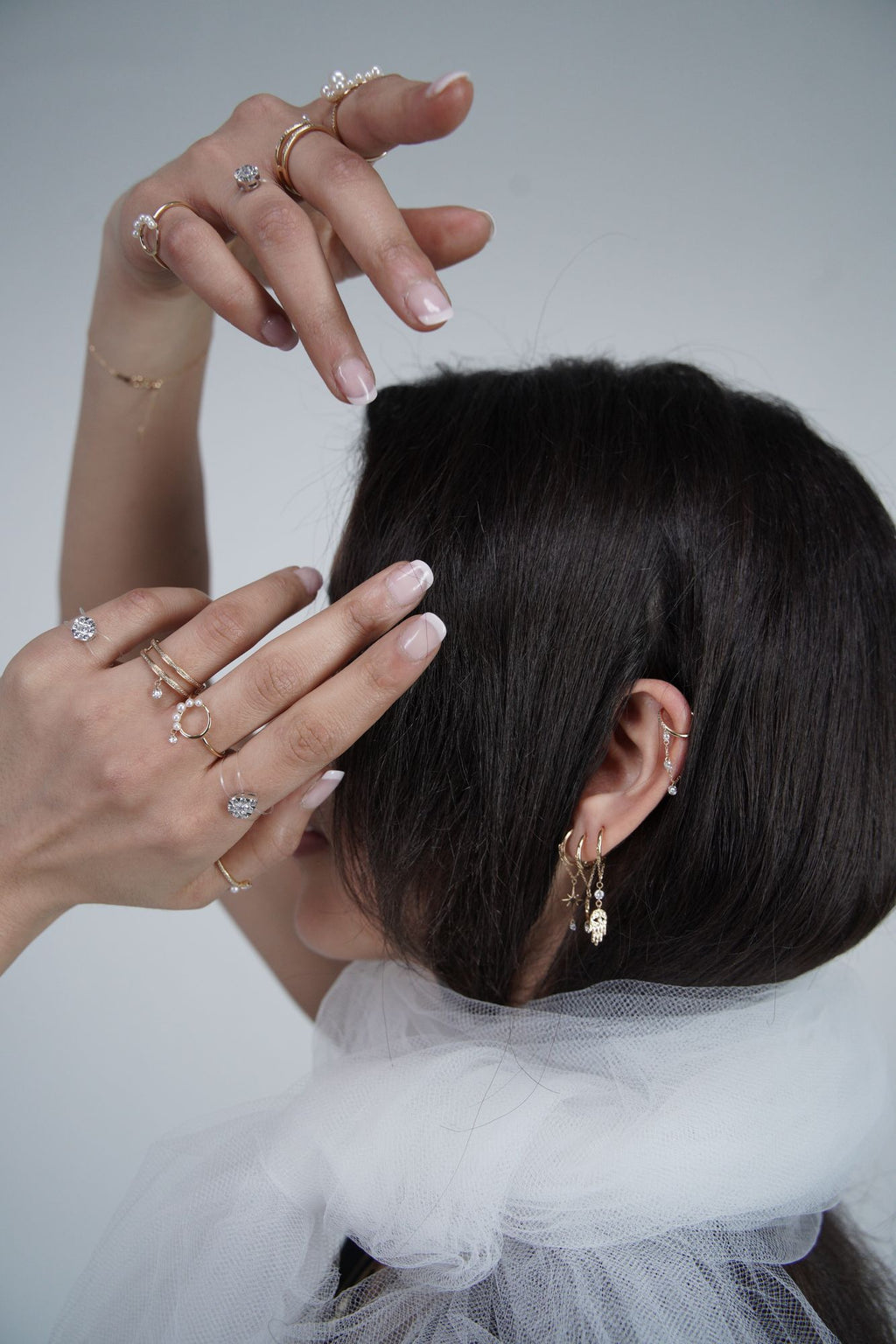 Danaé Hanging 5 Chain Piercing 18K Gold or Whitegold Hoop w. Diamonds