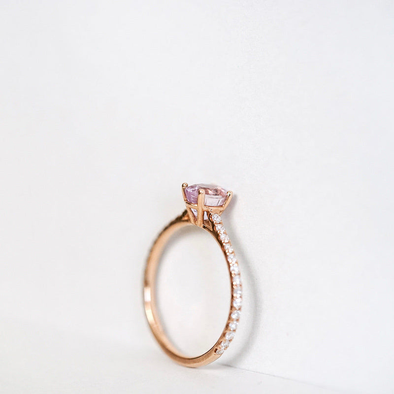 Candy Sweet Pink 18K Rosegold Ring w. Sapphire & Diamonds