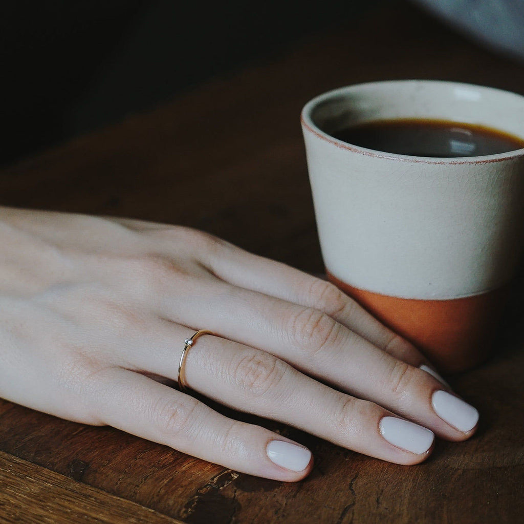 Essential Spring 18K Rosegold Ring w. Sapphire