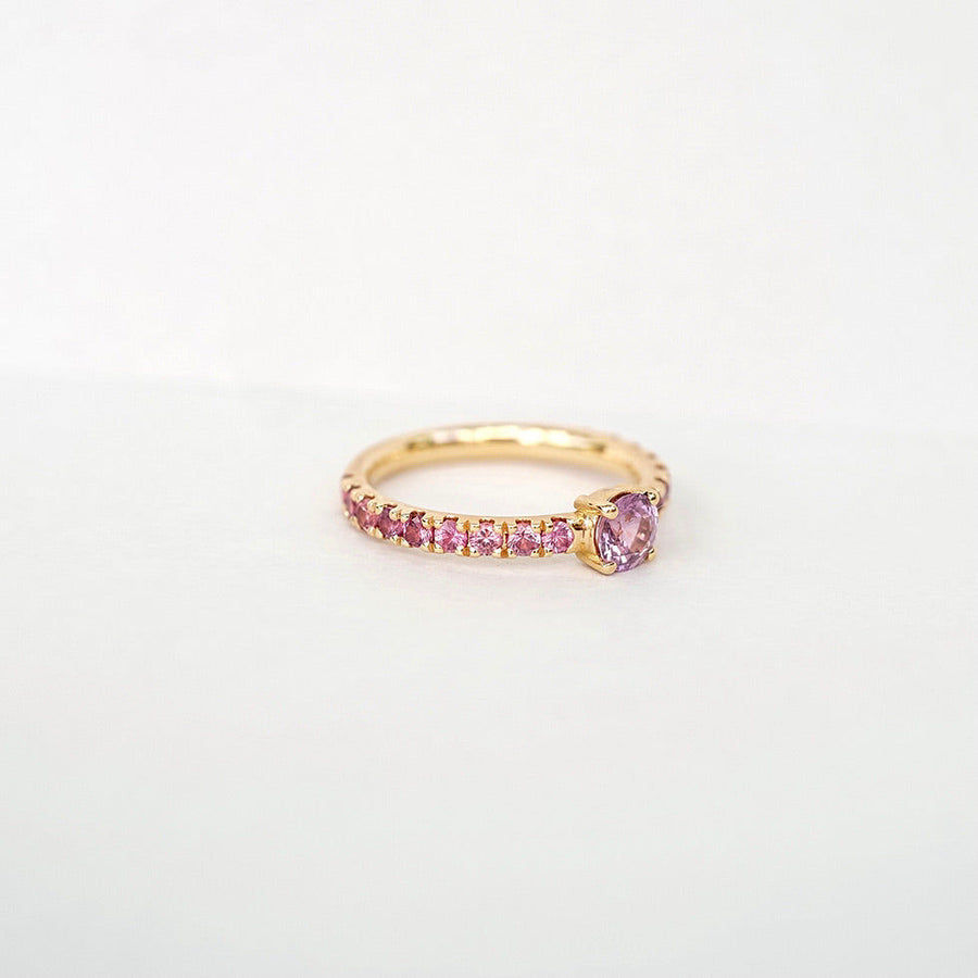 Candy Sweet Violet 18K Gold Ring w. Sapphires