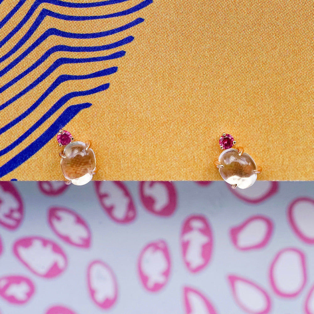 Tiny Cloud 18K Gold or Rosegold Studs w. Ruby, Sapphires, Tsavorite & Quartz