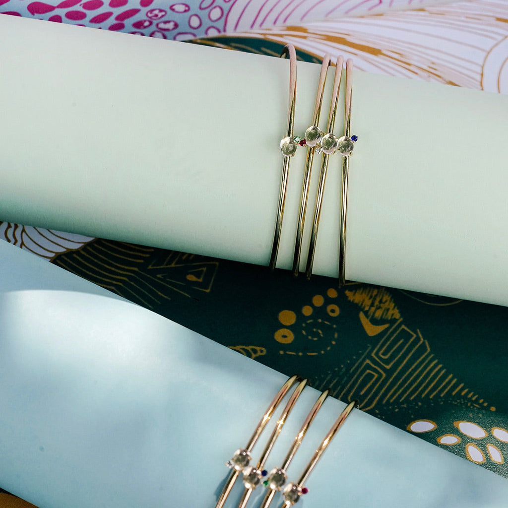 Tiny Cloud 18K Gold or Rosegold Bangle w. Ruby, Sapphires & Tsavorite