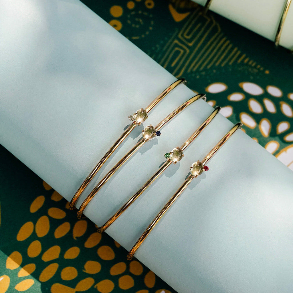 Tiny Cloud 18K Gold or Rosegold Bangle w. Ruby, Sapphires & Tsavorite