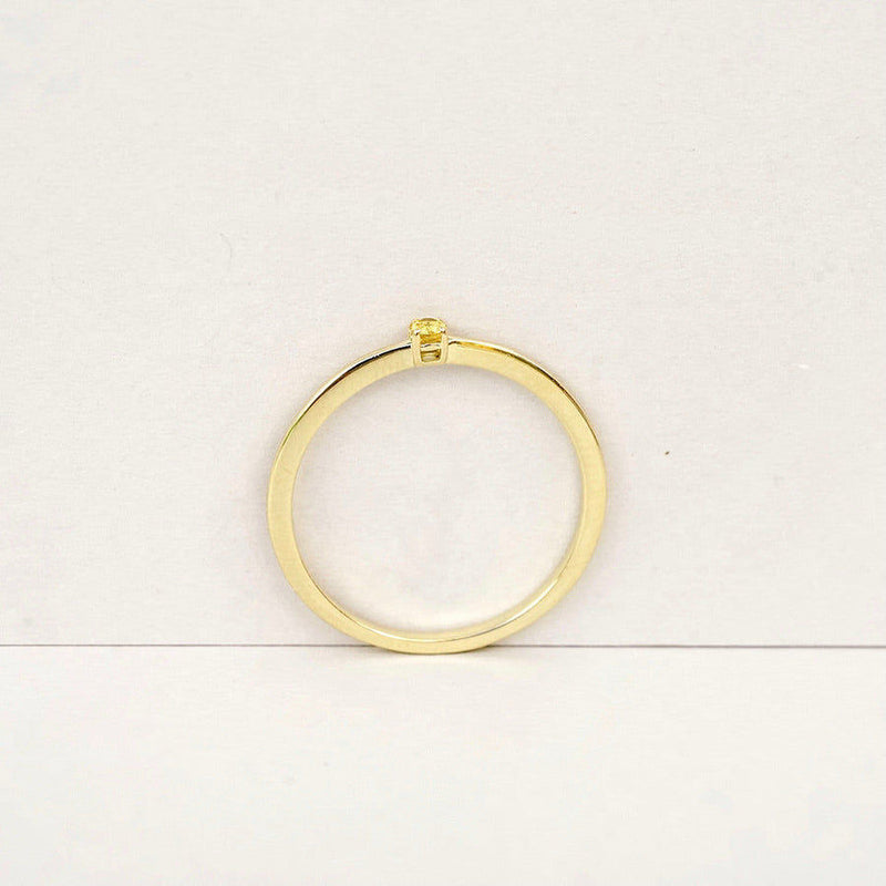 Essential Spring 18K Gold Ring w. Sapphire