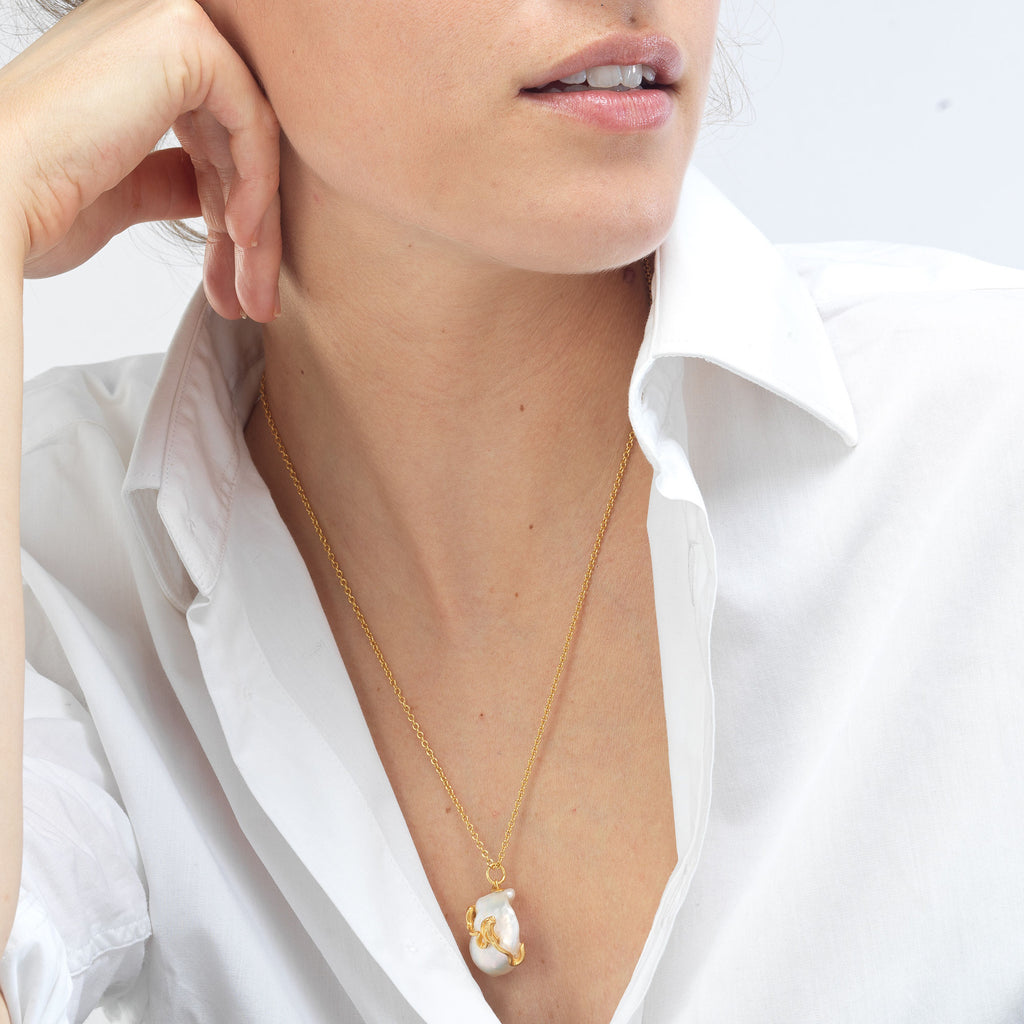 Delphin Gold Plated Necklace w. Pearl