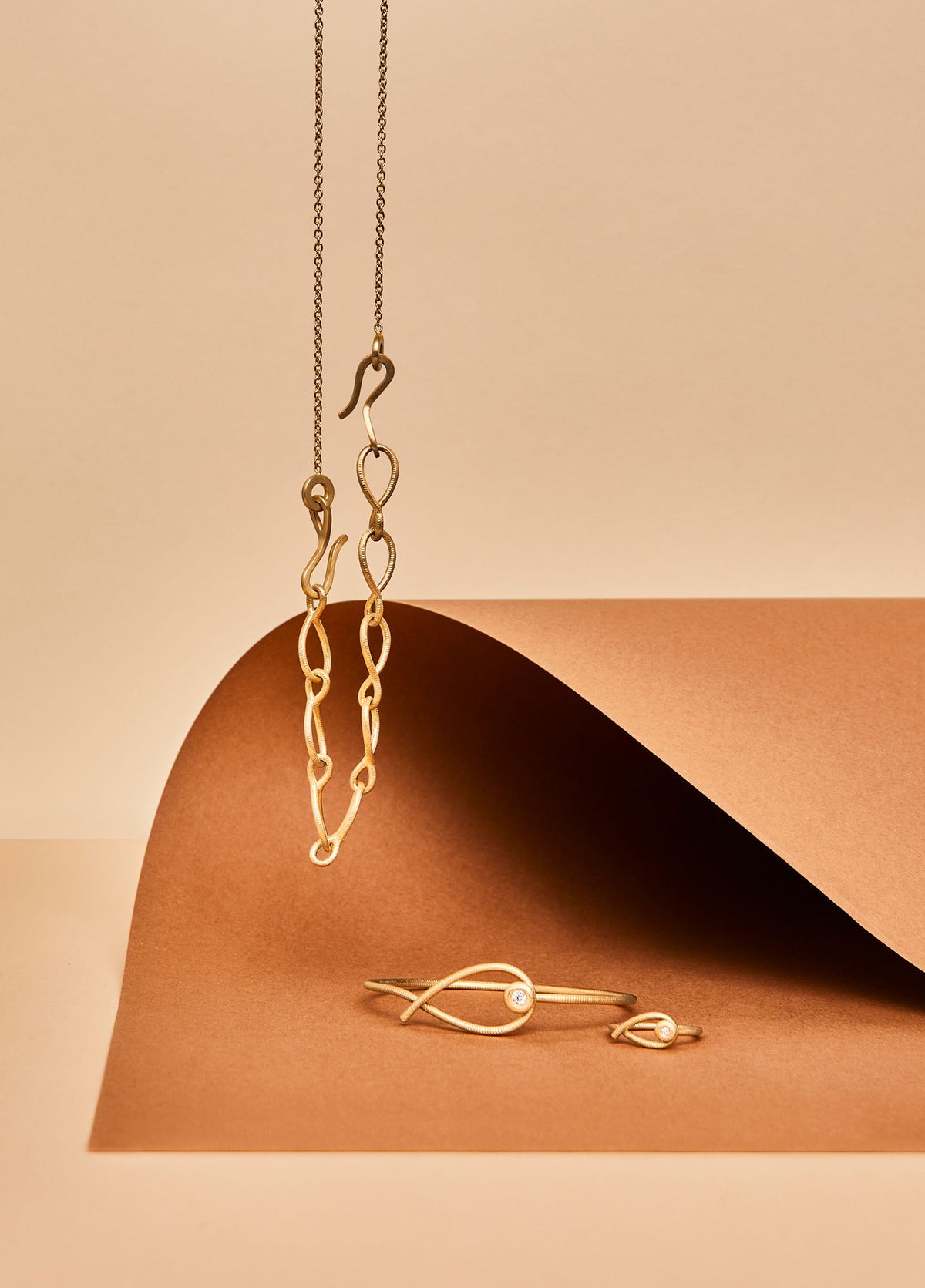 Kharisma Goldring aus 18K I Ein Diamant