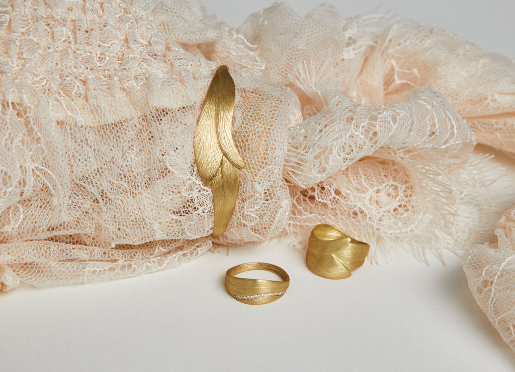 Aura Armreif aus 18K Gold