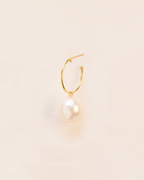 18K Gold Single Hoop w. white pearl