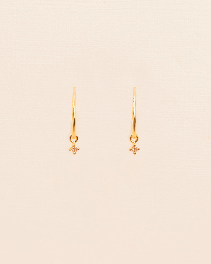 18K Gold Hoops w. dangling white Diamonds