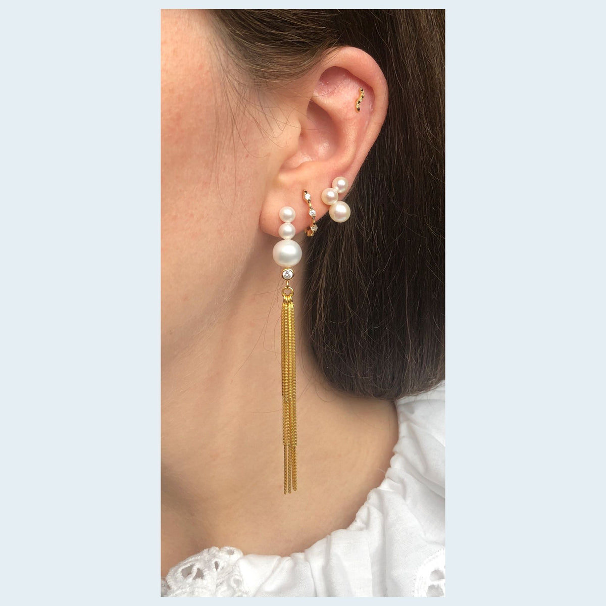 Neo Trois 18K Gold Plated Stud w. White Pearls