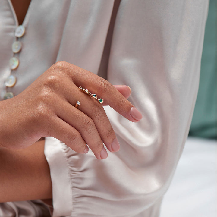 Dancing Open 18K Rosegold Ring w. Emeralds & Diamonds