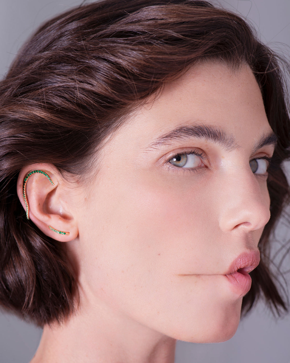 Queen Wave 18K Rosegold-Earcuff I Smaragd