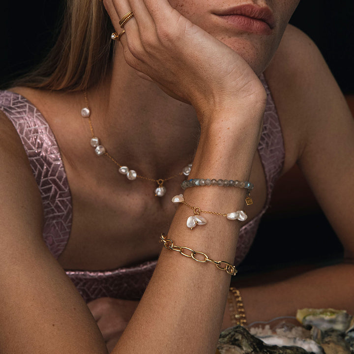 Unicorn 18K Gold Plated Bracelet w. Keshi Pearls