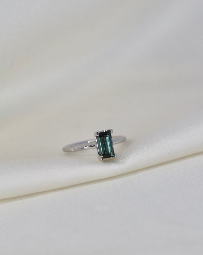 Nord Green Turned 18K Whitegold Ring w. Tourmaline & Diamond