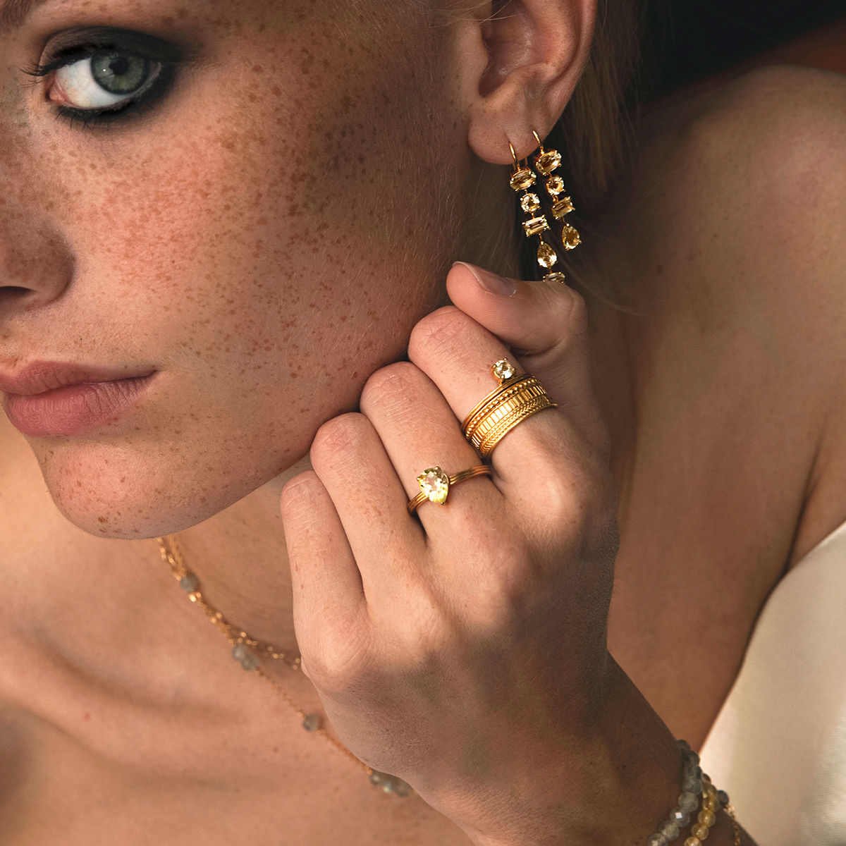 Unicorn 18K Gold Plated Earrings w. Champagne Quartz