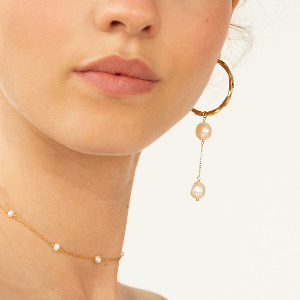 Pearl Jam long 18K Gold Plated Earring-Pendant w. Pearls