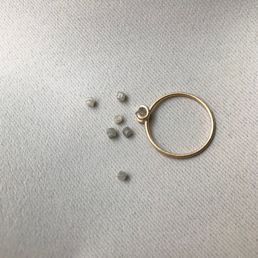 GLOW Rough 14K Gold Ring w. Diamond