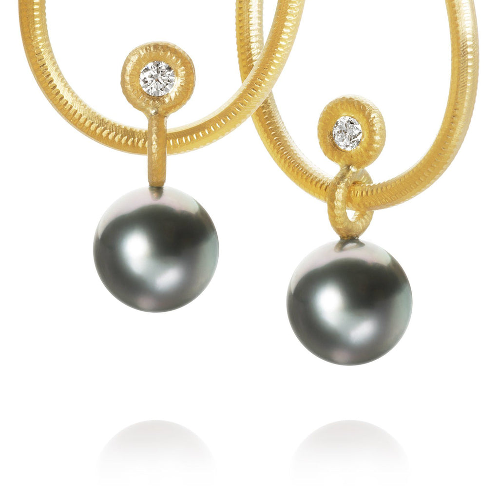 Glory Balance 18K Gold Pendant w. Diamond & Tahiti Pearl