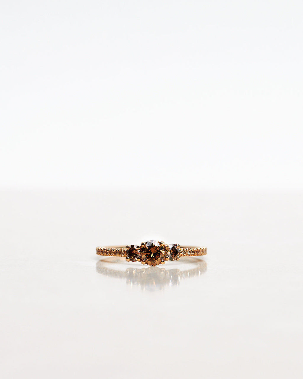 Greta Chokolade 18K Guld, Hvidguld eller Rosaguld Ring m. Diamanter