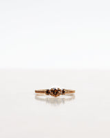 Greta Ring aus Goldring aus 18K Weißgold oder Rosegold  I Braune Diamanten