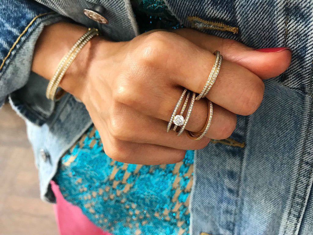 Halo 18K Gold Ring w. Diamonds 0.39 ct