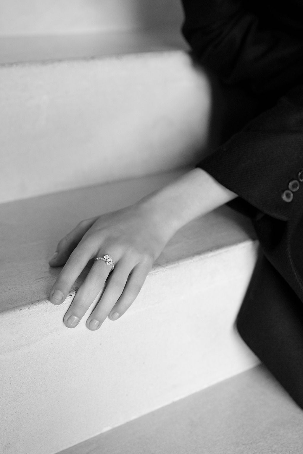 Hydra 18K Gold Ring w. Diamonds