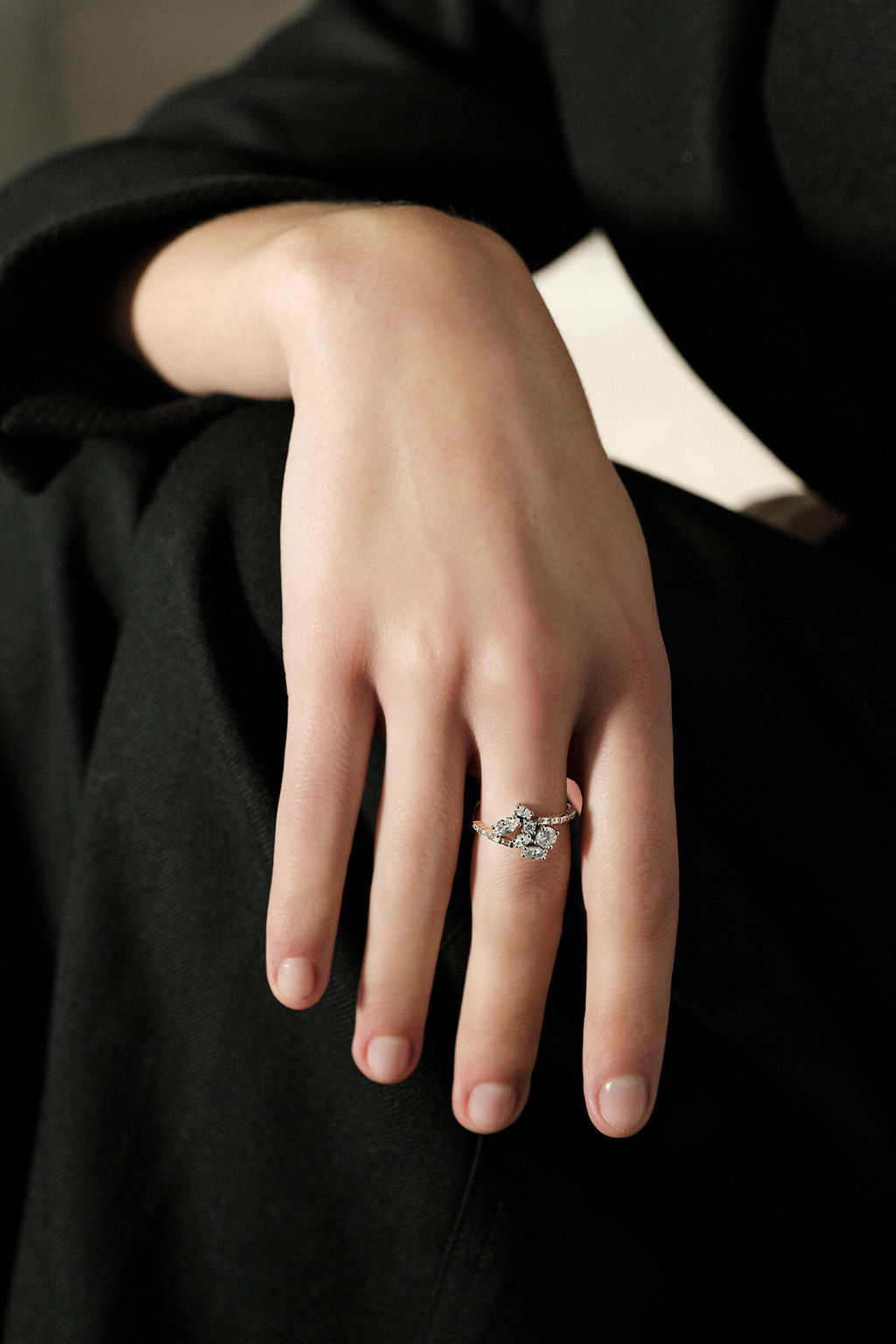 Hydra 18K Gold Ring w. Diamonds