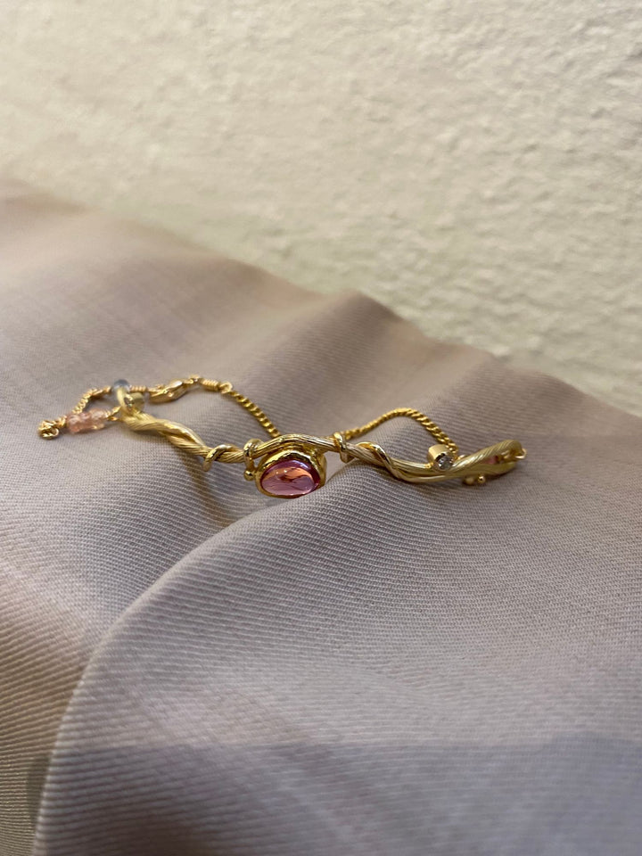 Love Seafire 18K & 22K Gold Bracelet w. Sapphire