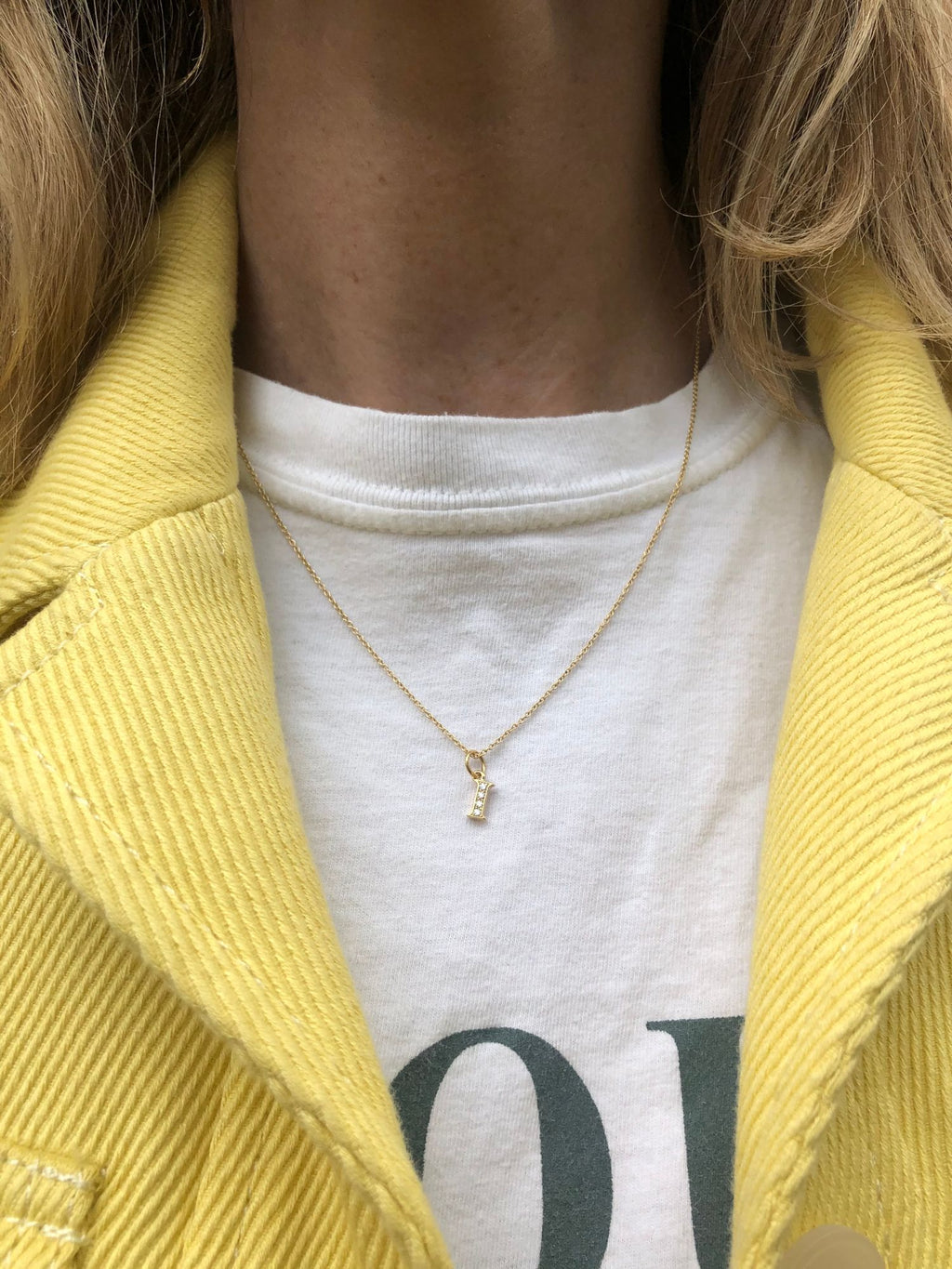 Love Letter C 18K Gold Necklace w. Diamonds