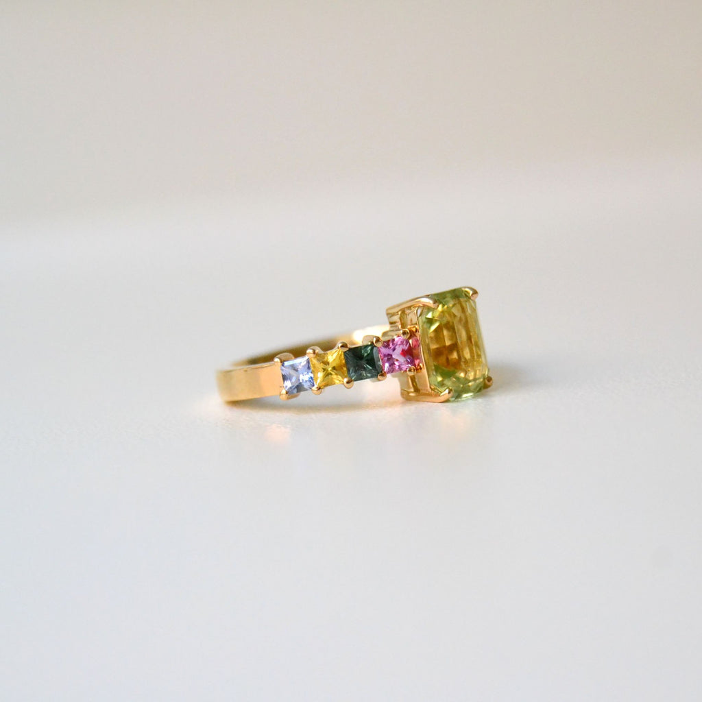 Monara Saka 18K Gold Ring w. Tourmaline & Sapphires