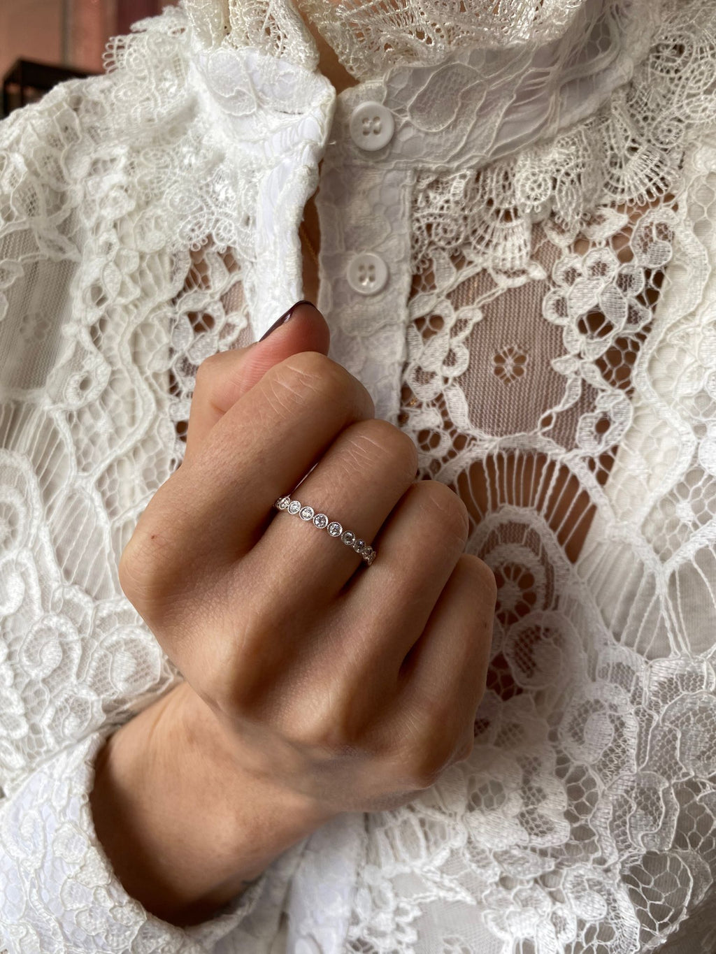 Signature Eternity 18K Gold, Rosegold or Whitegold Ring w. Diamonds