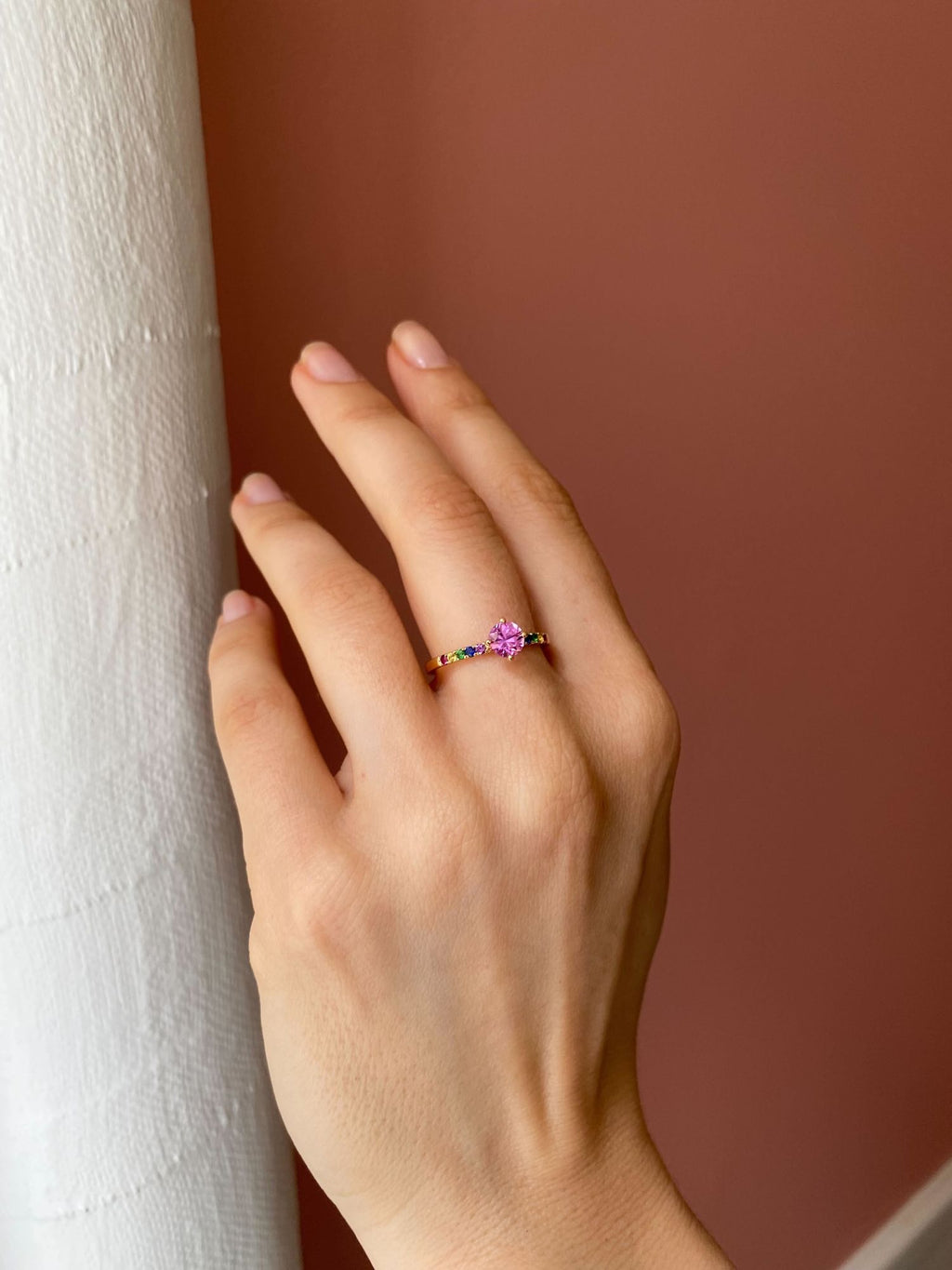 UDSOLGT Monara Rosa 18K Guld Ring m. Safirer